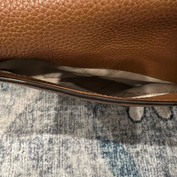 Michael Kors Bedford Legacy Leather Flap Crossbody EUC - Picture 10 of 13